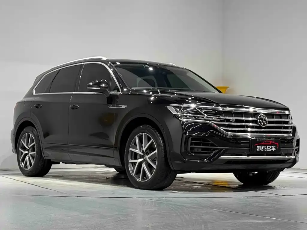 Volkswagen Touareg — фото 4