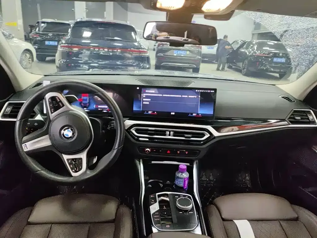 BMW 3 Series 2024 из CN, фото 3
