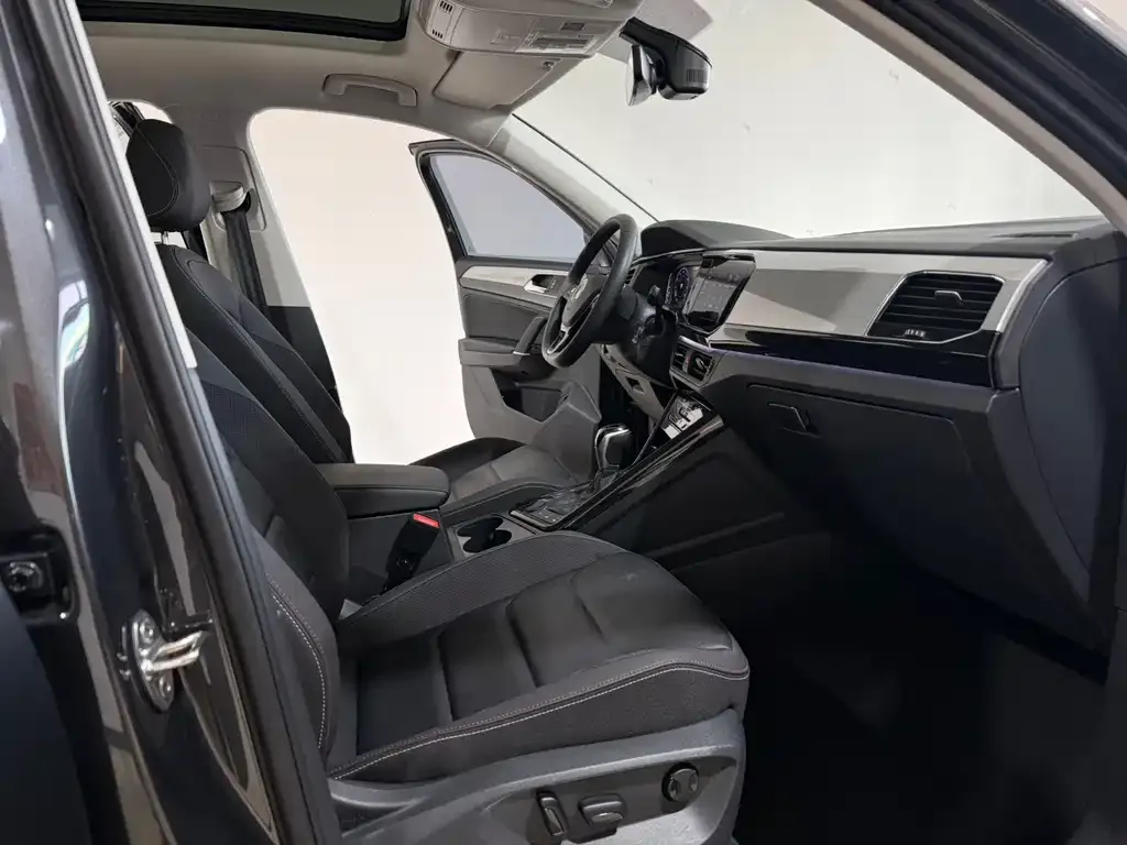 Volkswagen Tayron 2022 из CN, фото 2