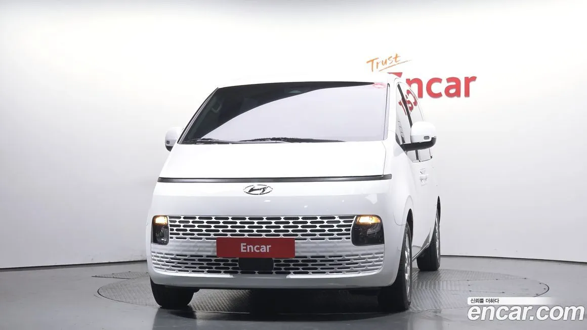 Hyundai Staria — фото 2