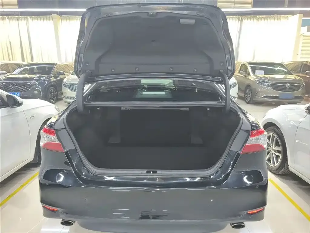 Toyota Camry 2021 из CN, фото 6