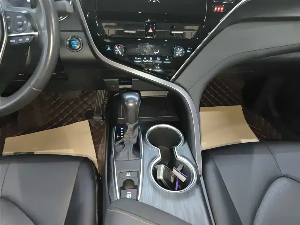 Toyota Camry 2021 из CN, фото 9