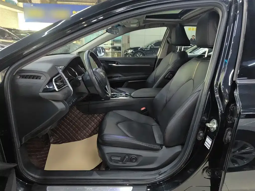 Toyota Camry 2021 из CN, фото 5