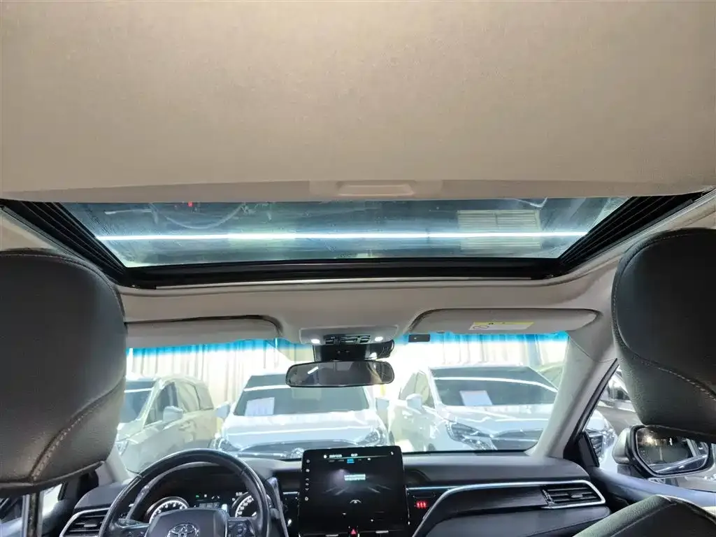 Toyota Camry 2021 из CN, фото 4