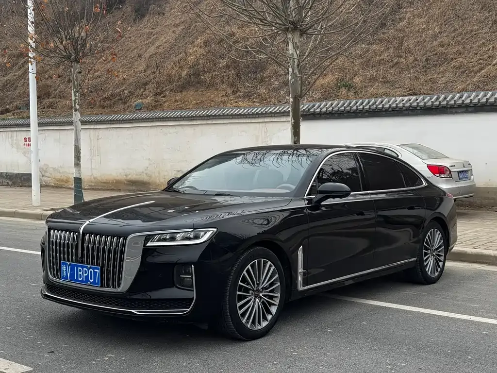 Hongqi H9 — фото 1