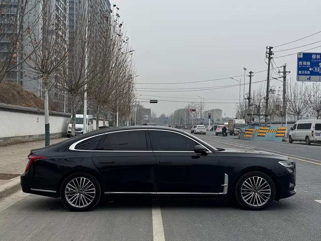 Hongqi H9 — фото 9
