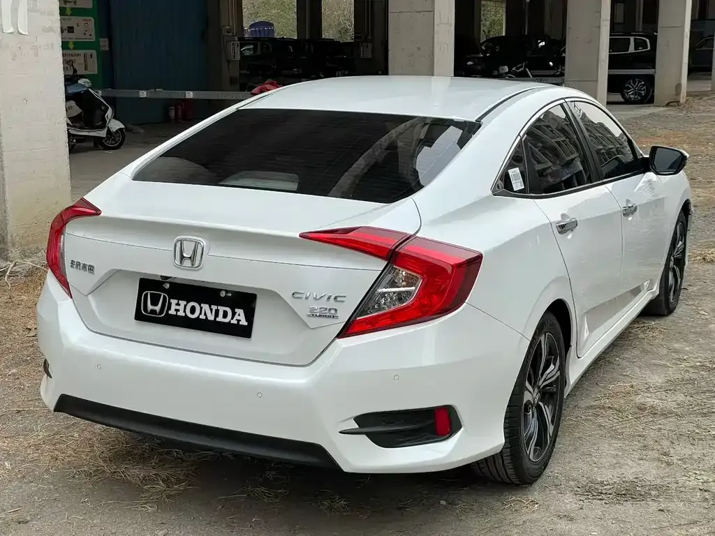 Honda Civic 2022 из CN, фото 3