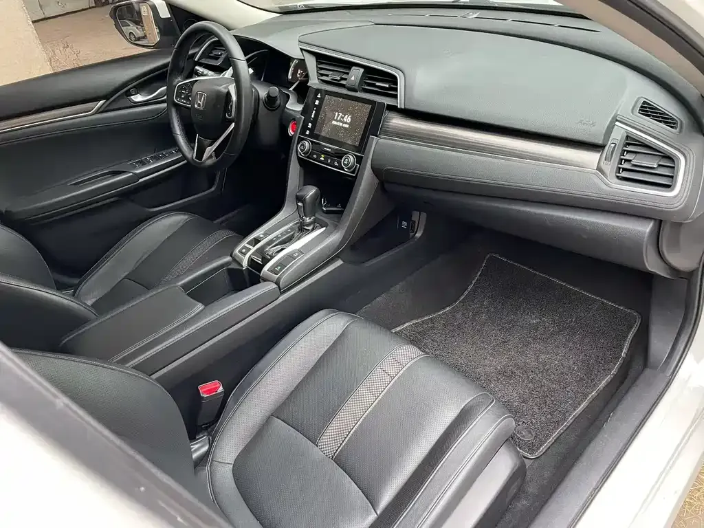 Honda Civic 2022 из CN, фото 2