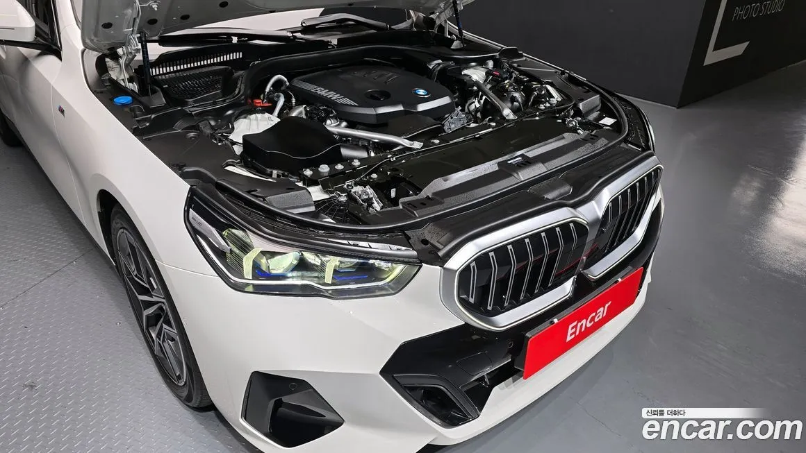 BMW 5-Series 2025 из KR, фото 6