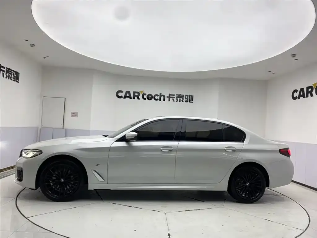 BMW 5 Series — фото 2