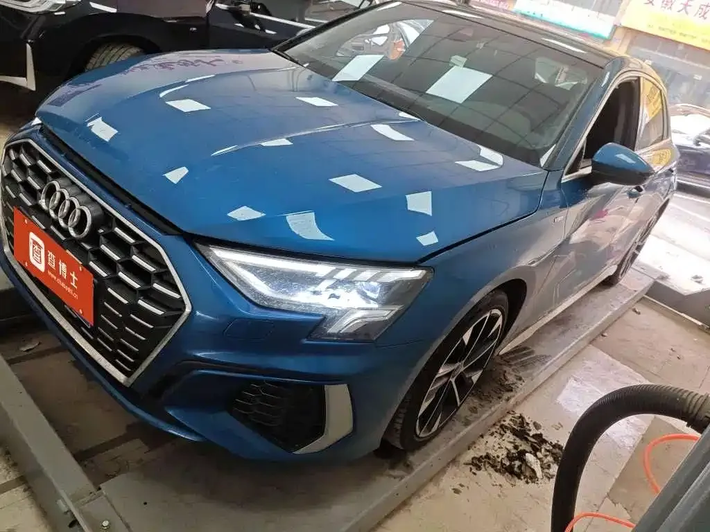 Audi A3 2023 из CN, фото 1