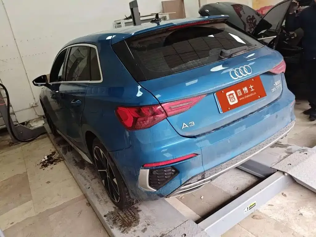Audi A3 2023 из CN, фото 4