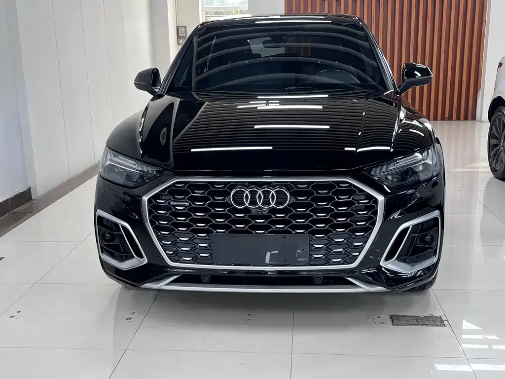 Audi Q5L Sportback 2021 из CN, фото 7
