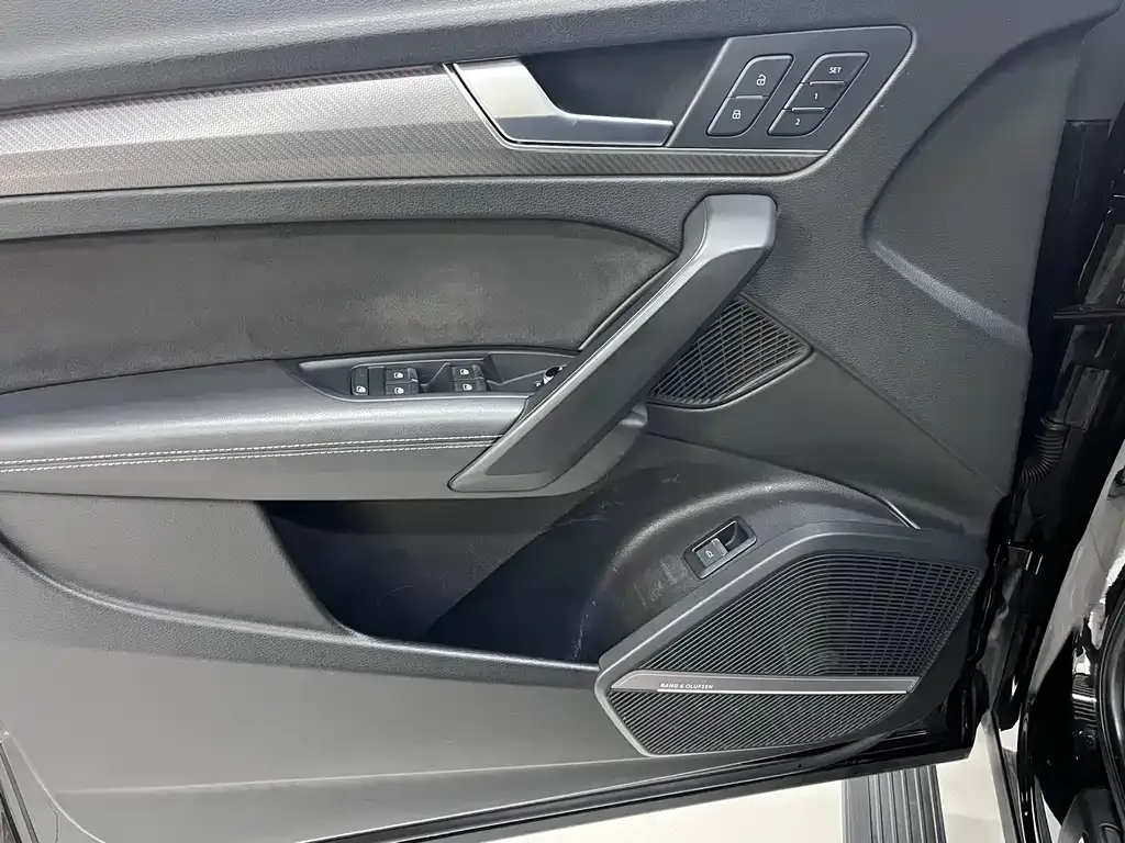 Audi Q5L Sportback 2021 из CN, фото 5