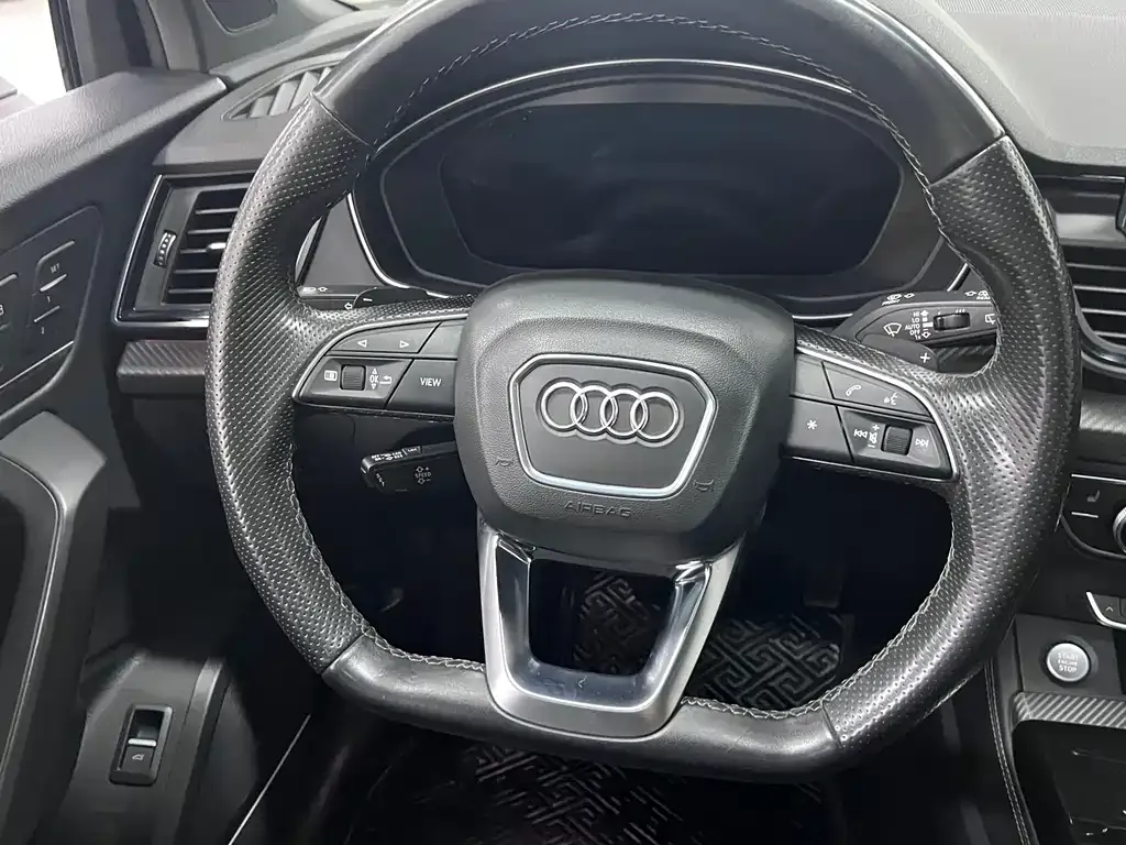 Audi Q5L Sportback 2021 из CN, фото 8