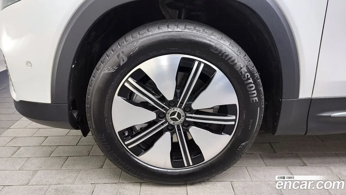 Mercedes-Benz EQB 2024 из KR, фото 8