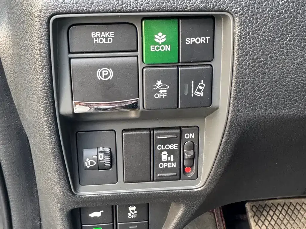Honda Odyssey — фото 9