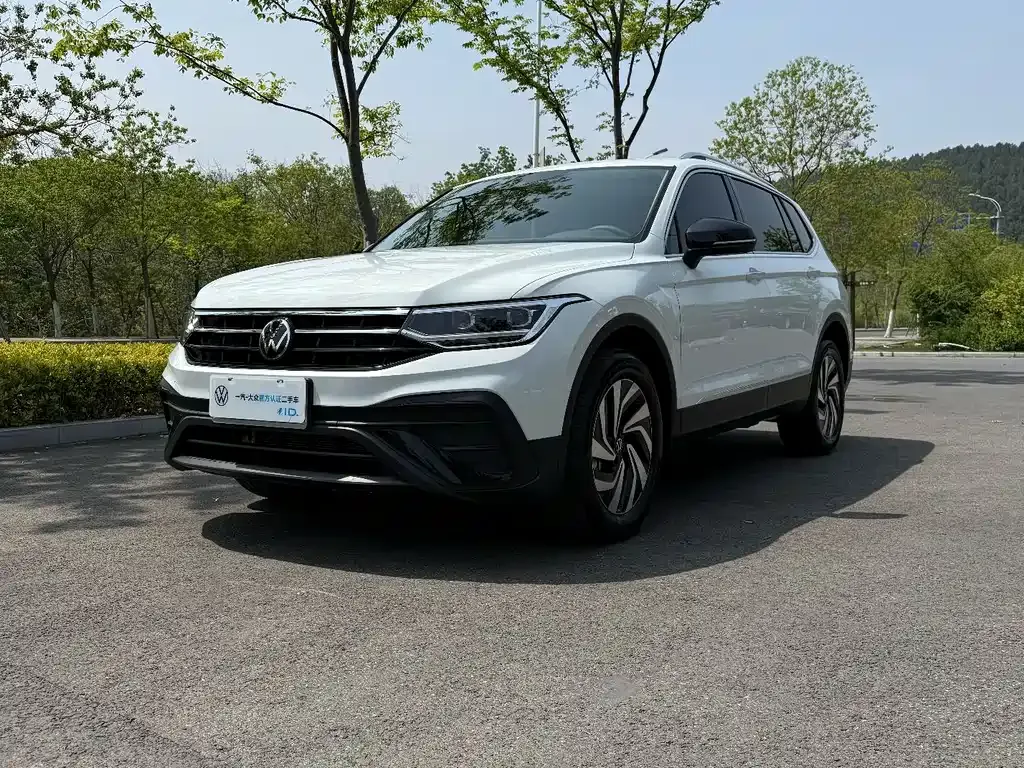 Volkswagen Tiguan L 2024 из CN, фото 1