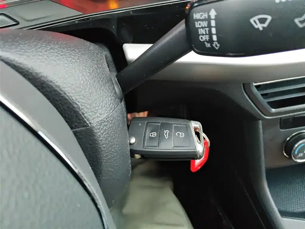 Volkswagen Lavida 2021 из CN, фото 7