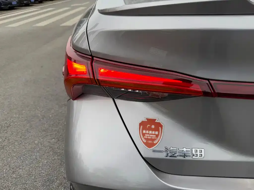 Toyota Avalon 2021 из CN, фото 7