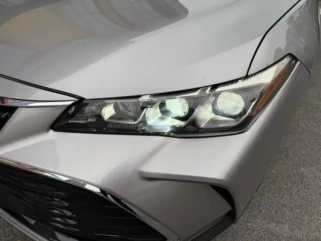 Toyota Avalon 2021 из CN, фото 2