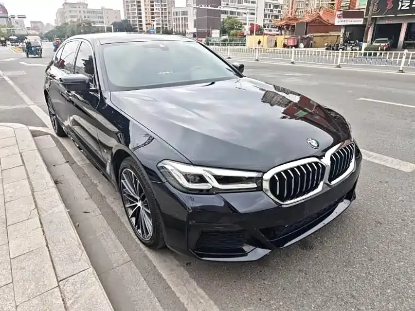 BMW 5 Series — фото 9
