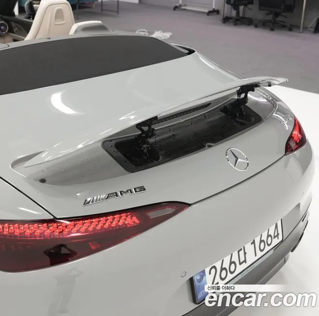 Mercedes-Benz SL-Class 2023 из KR, фото 3