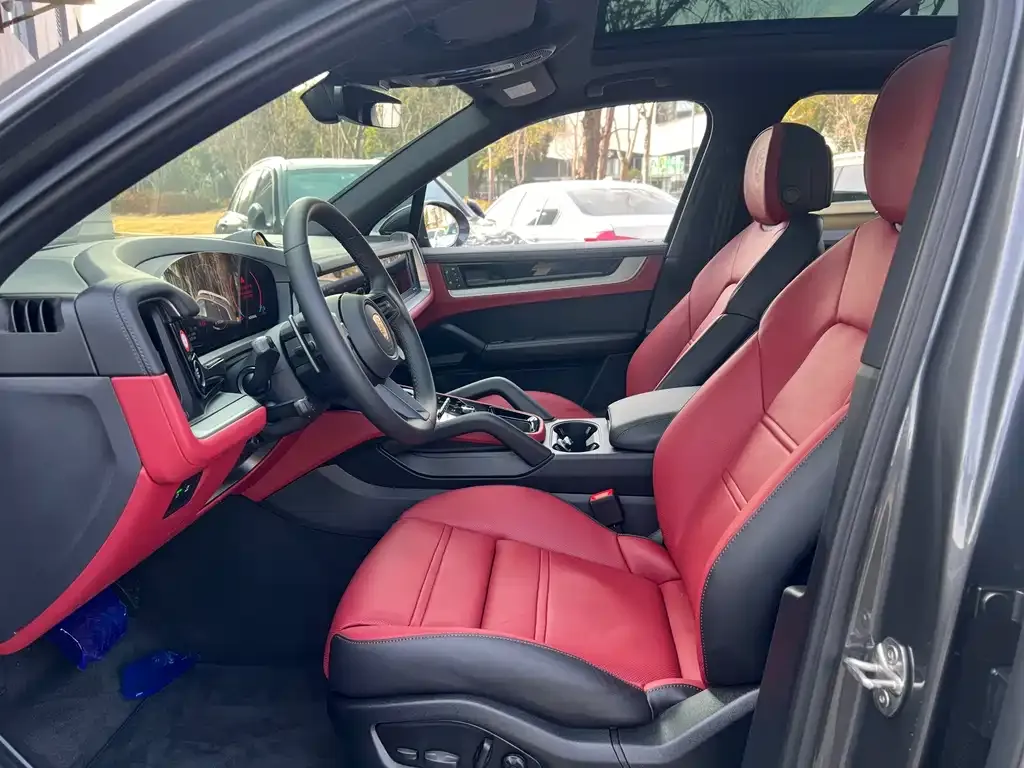 Porsche Cayenne 2025 из CN, фото 2