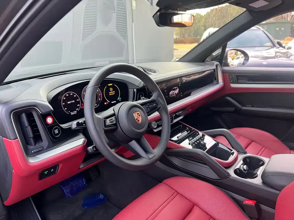 Porsche Cayenne 2025 из CN, фото 4