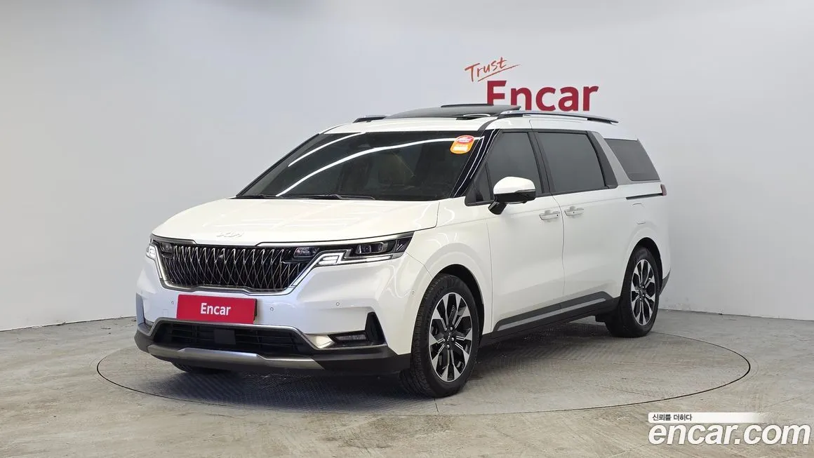 Kia Carnival — фото 1