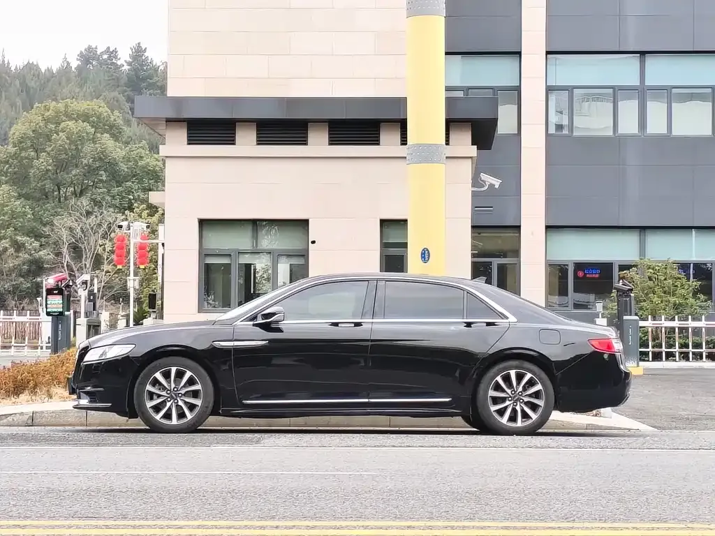 Lincoln Continental 2021 из CN, фото 4