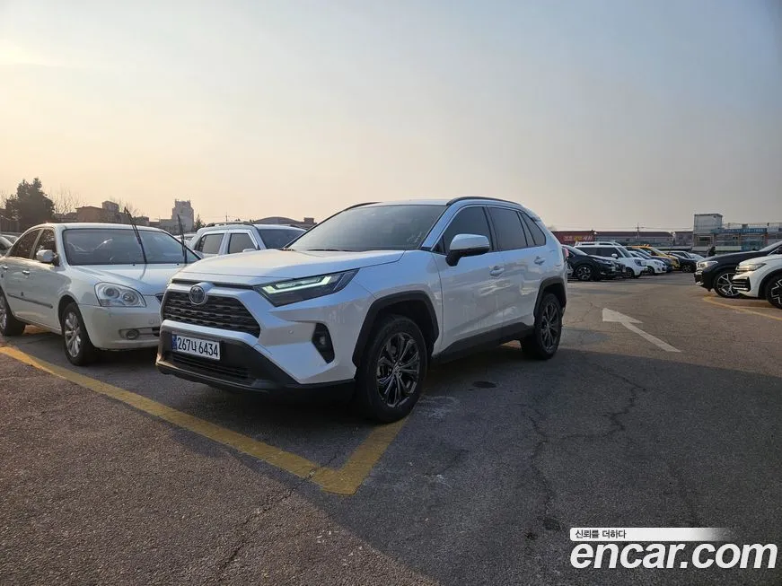 Toyota RAV4 2024 из KR, фото 9