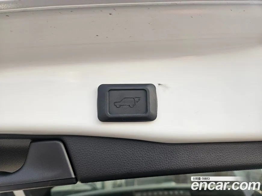 Toyota RAV4 2024 из KR, фото 2