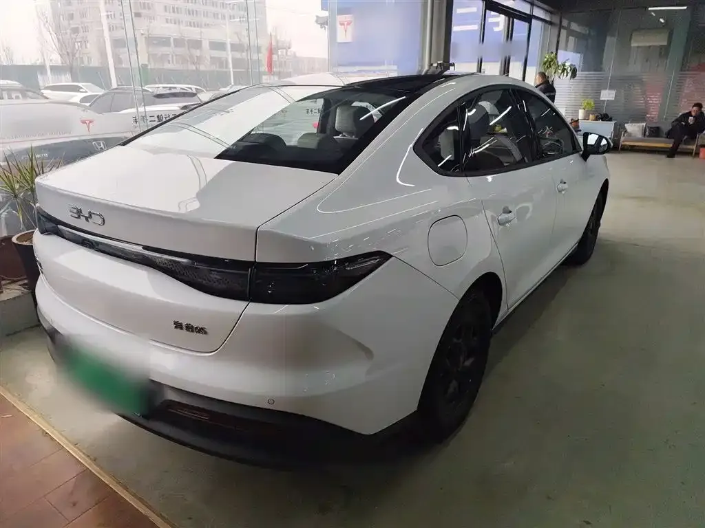BYD Seal 05 DM-i 2025 из CN, фото 3