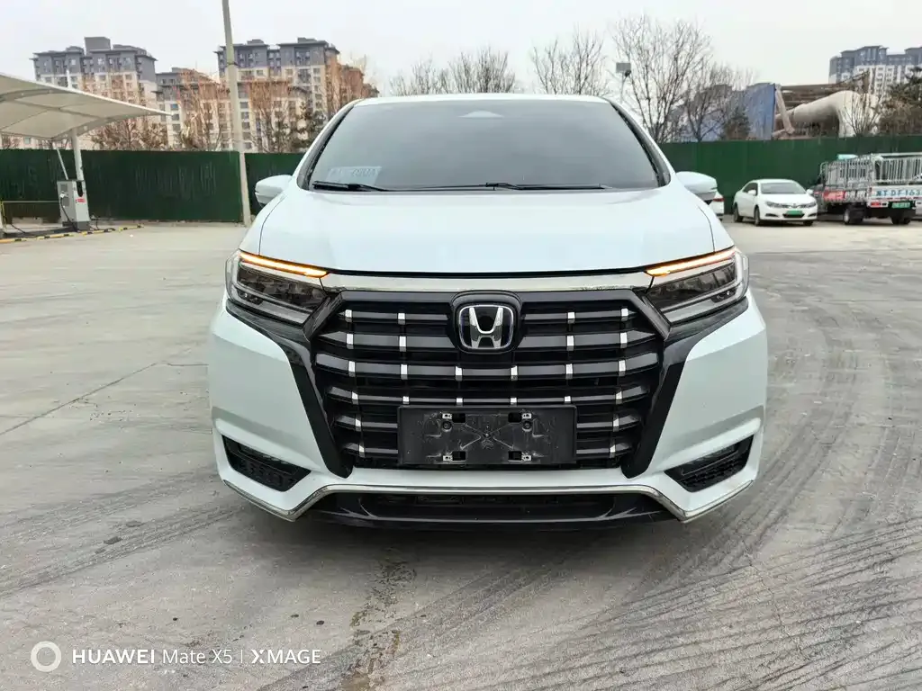 Honda Elysion 2023 из CN, фото 6