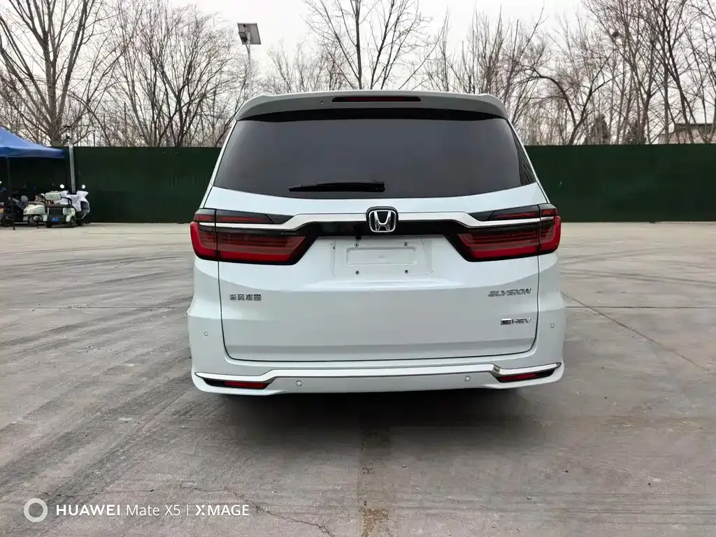 Honda Elysion 2023 из CN, фото 7