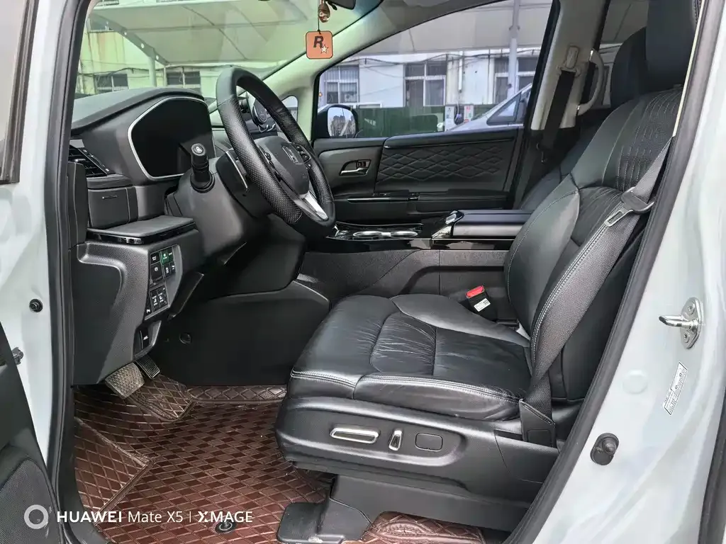 Honda Elysion 2023 из CN, фото 3