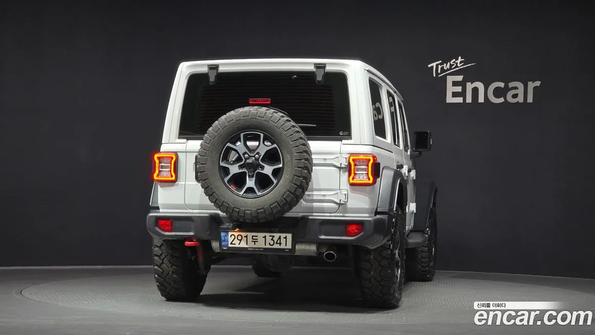 Jeep Wrangler 2022 из KR, фото 3