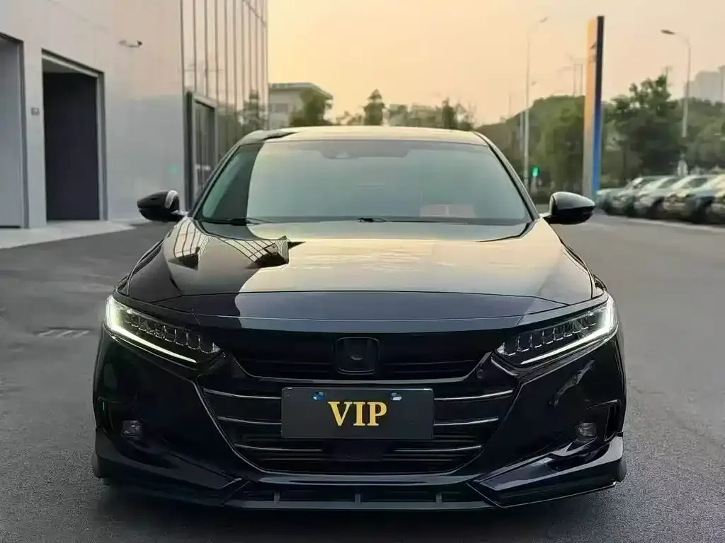Honda Accord — фото 4