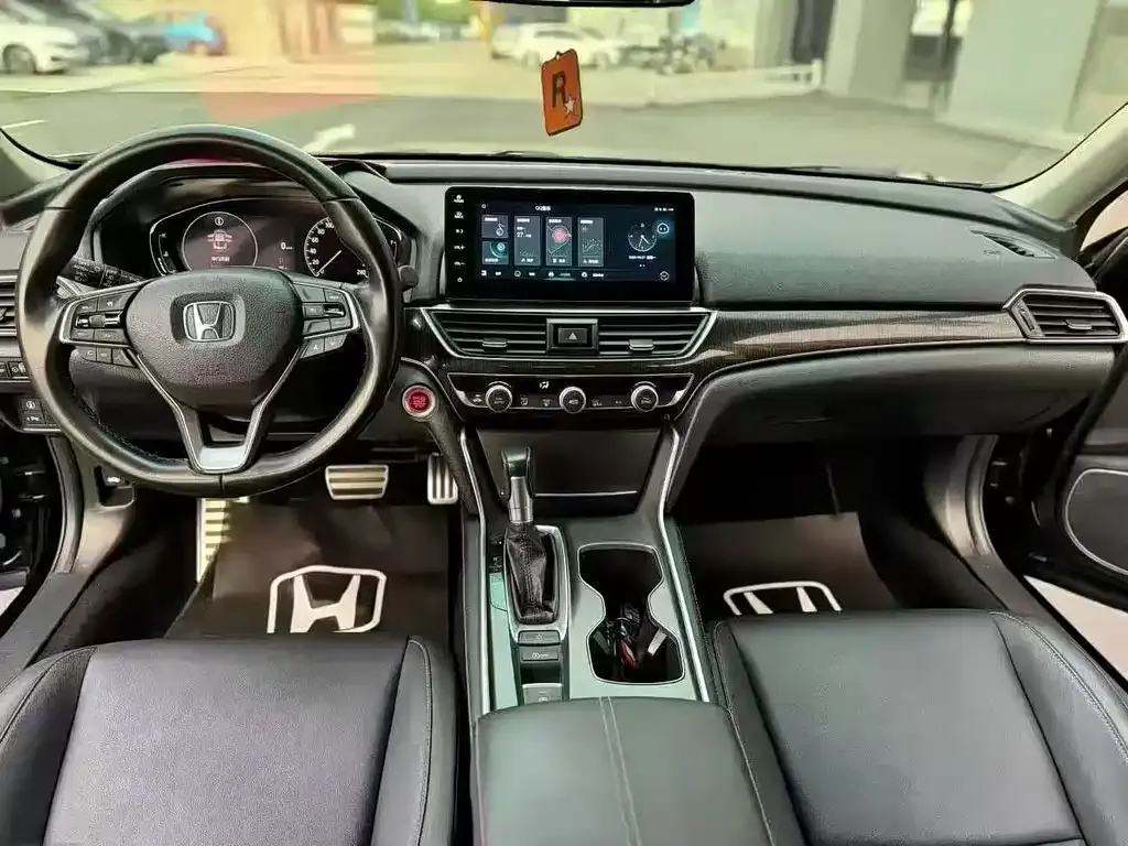 Honda Accord — фото 3