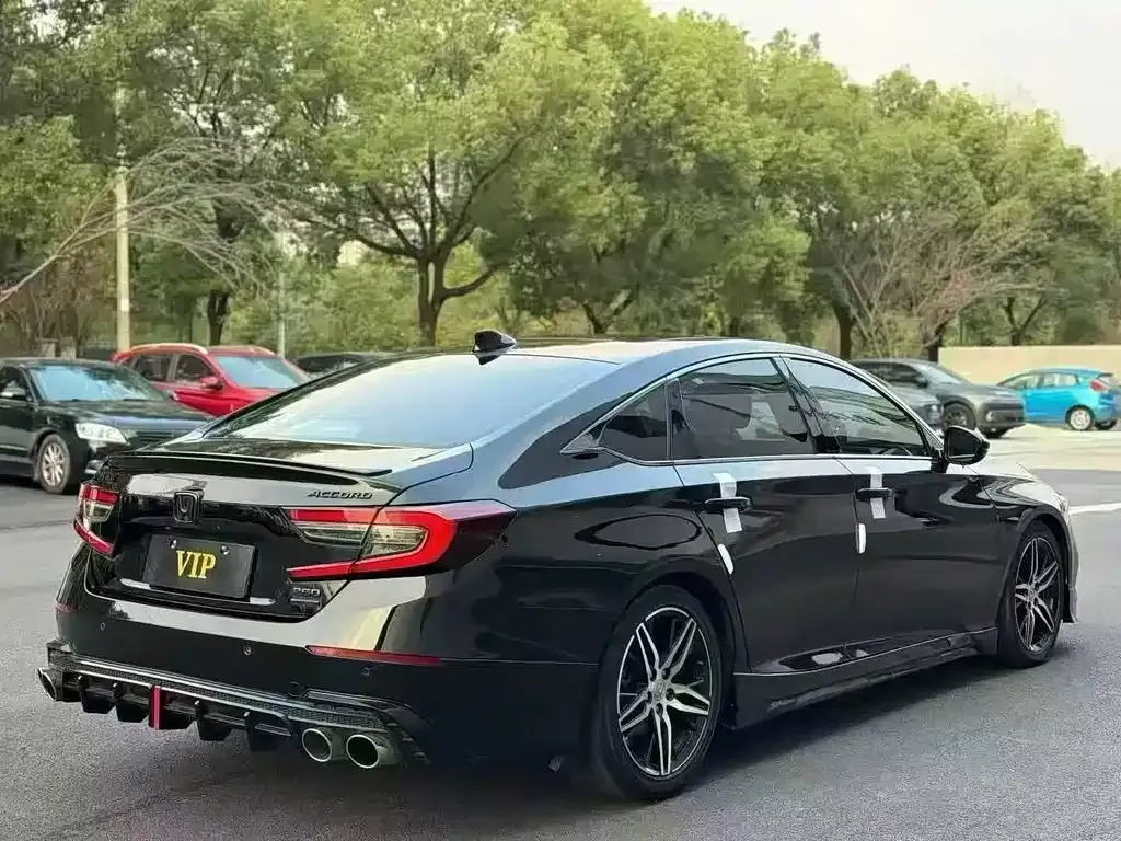 Honda Accord — фото 5
