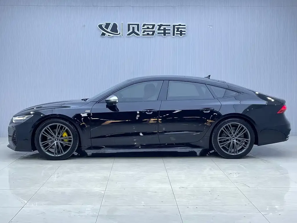 Audi A7 2023 из CN, фото 7