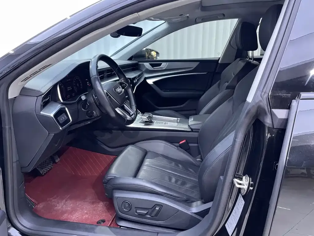 Audi A7 2023 из CN, фото 5