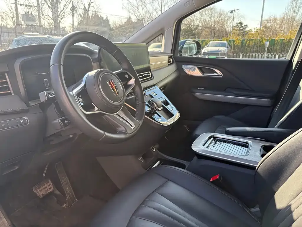 Hongqi HQ9 PHEV 2024 из CN, фото 5