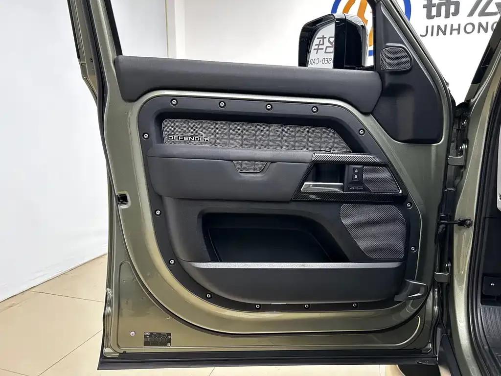 Land Rover Defender 2021 из CN, фото 5