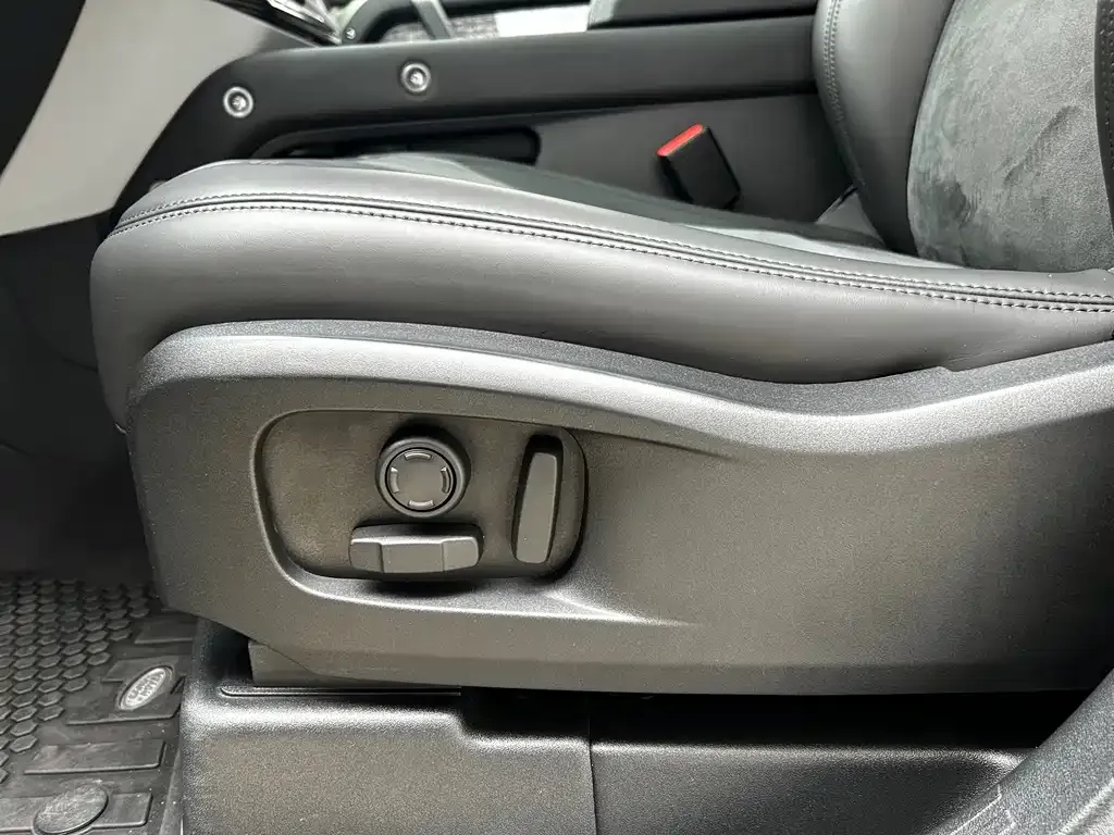 Land Rover Defender 2021 из CN, фото 6