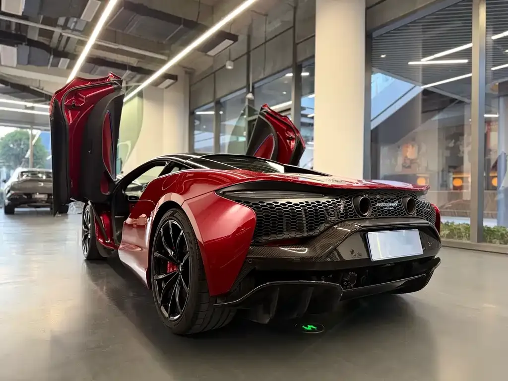 McLaren Artura 2023 из CN, фото 10