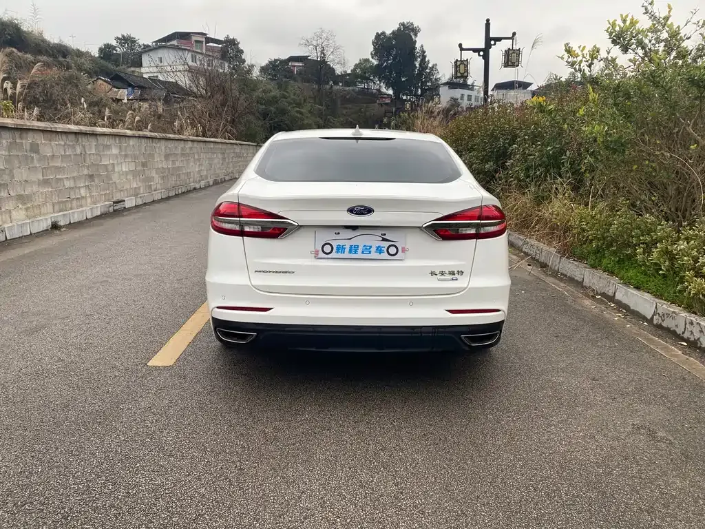 Ford Mondeo 2021 из CN, фото 3