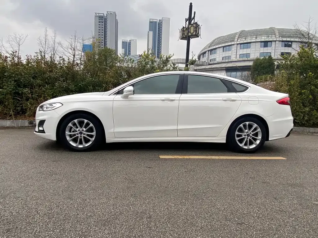 Ford Mondeo 2021 из CN, фото 7
