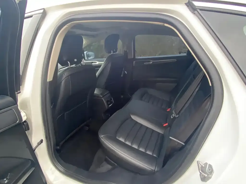 Ford Mondeo 2021 из CN, фото 9
